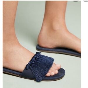 Schutz : Maduna Fringe tassel Slide Sandal